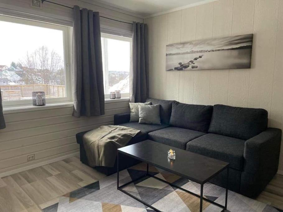 Sentral Og Koselig Leilighet Tromso Luaran gambar